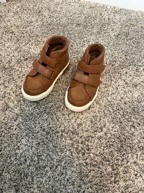 jumping beans Brown High-Top Velcro Kids Sneakers boys 8c